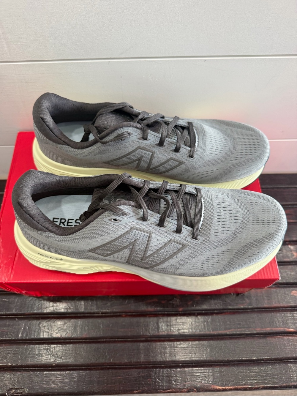 Mens New Balance 880v15 - Picture 3 of 5